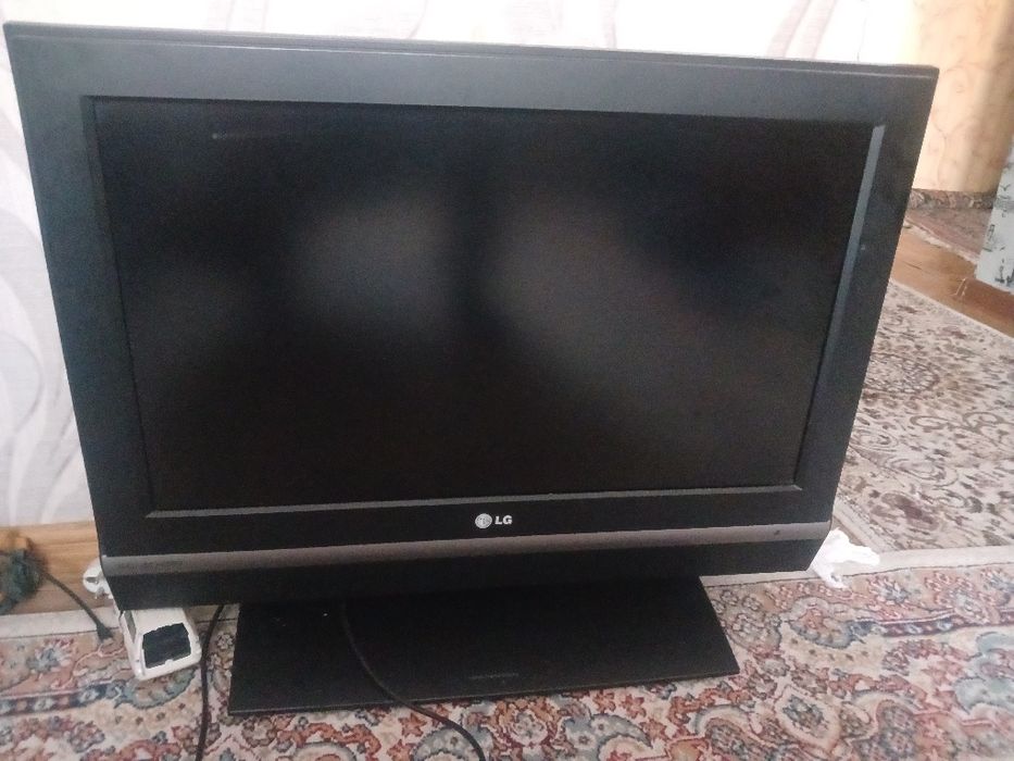 Телевизор  большой