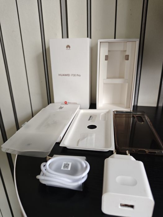 Huawei P30 Pro - пълен комплект