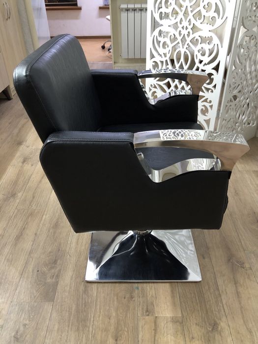 Кресло для парикмахера 60000т