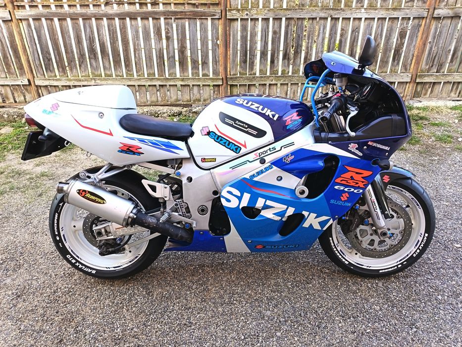 SUZUKI    GSXR    600    !     IMPECABIL