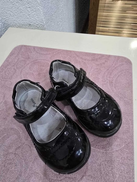 Маратонки, обувки за бебе