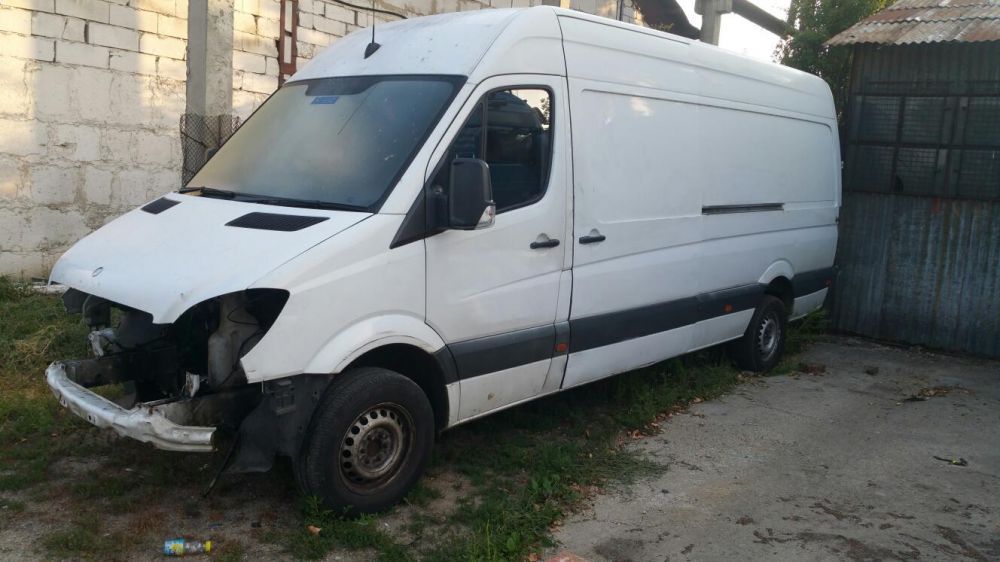 Dezmembrez Mercedes Sprinter 515 , 511 , 313 , 311 , 513, motor de 214