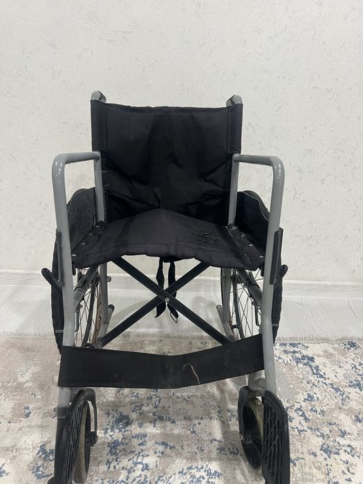 Продам коляску инвалидную