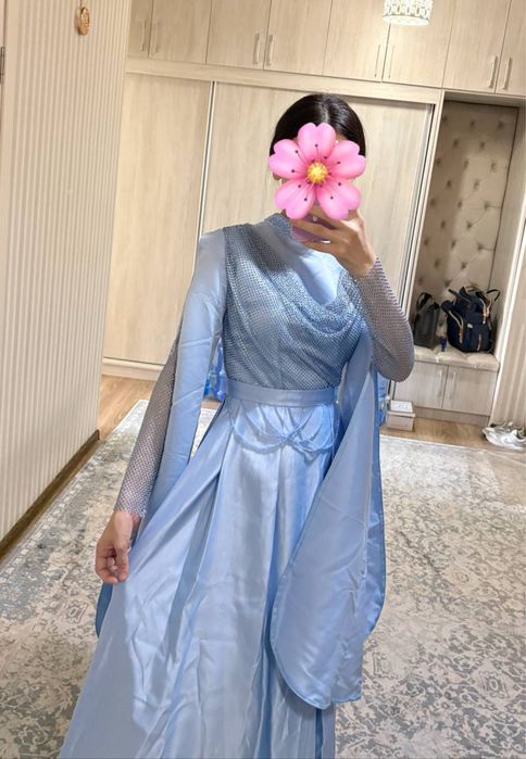 Sotiladi! Bayramona kechalar uchun nafis libos