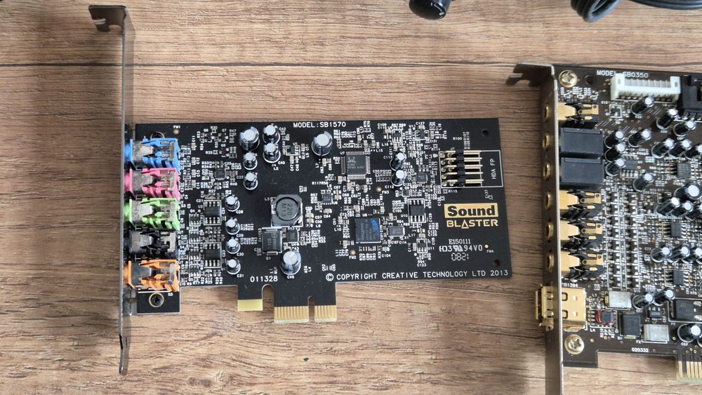 Тонколони CREATIVE