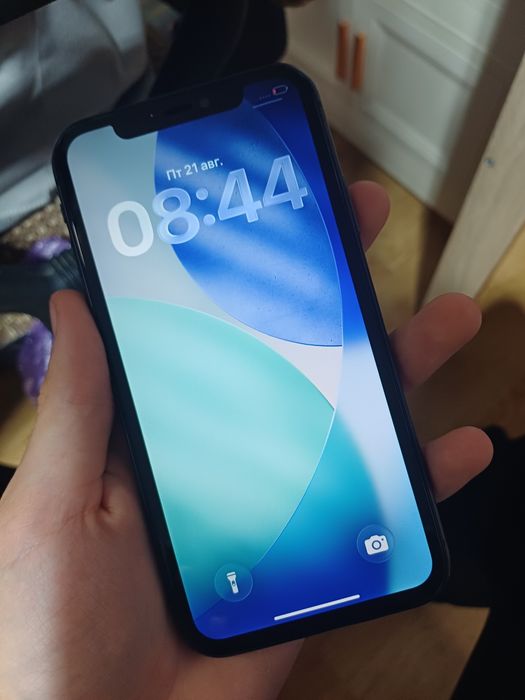 iphone 11 76акб..