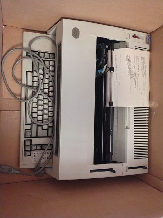 Masini de scris electronice Canon ES 5, IBM WheelWriter 10