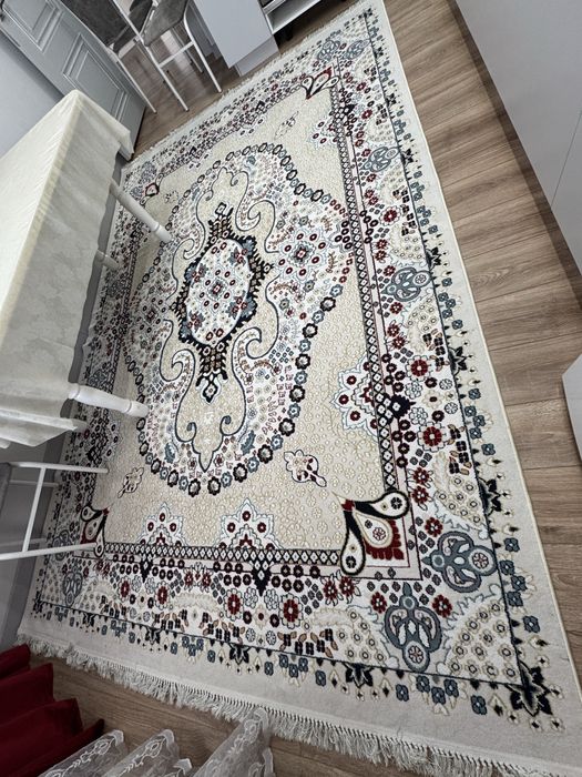 Продам ковер 250*350