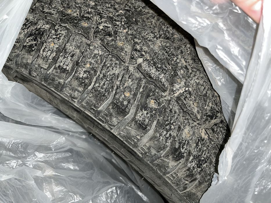 Продам зимнюю резину