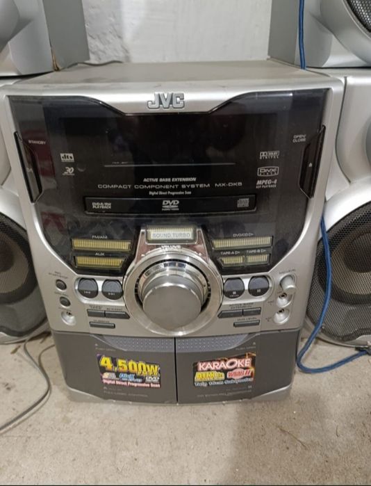 Продам Муз. Центр.  JVC..