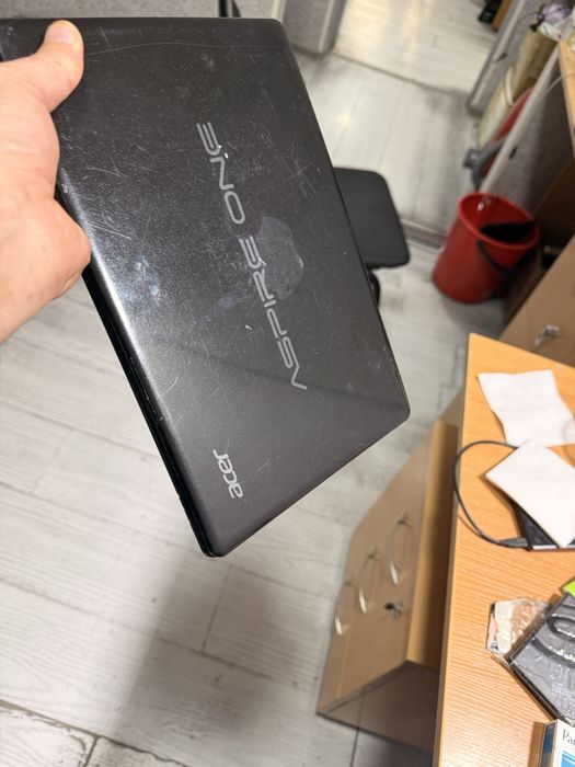 Продам нетбук. Рабочий.