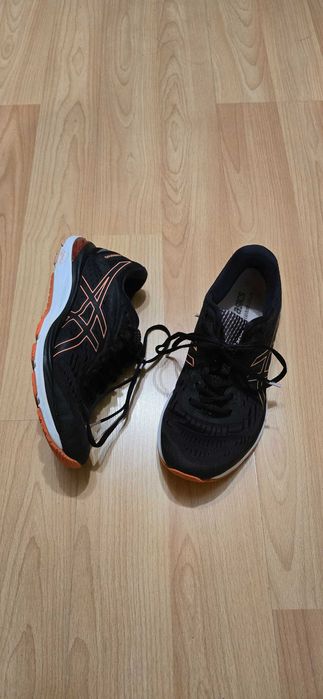 Asics 39- дамски маратонки