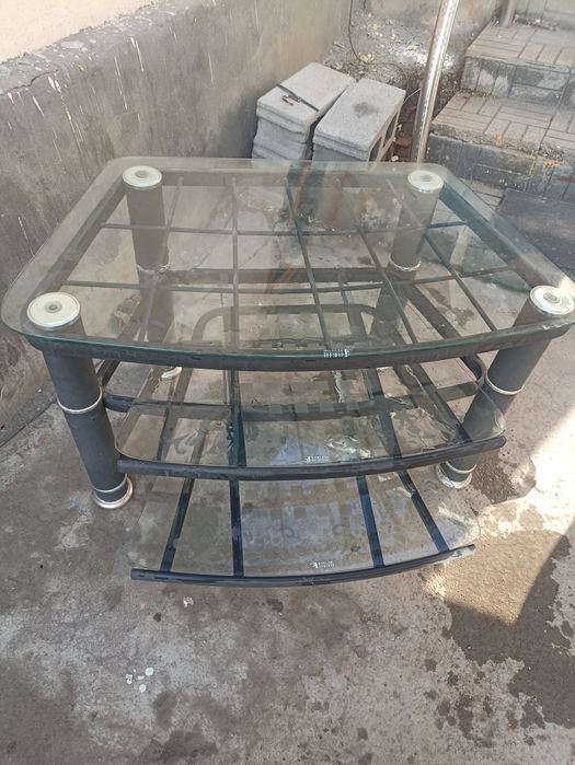 Продам тумбу для телевизора