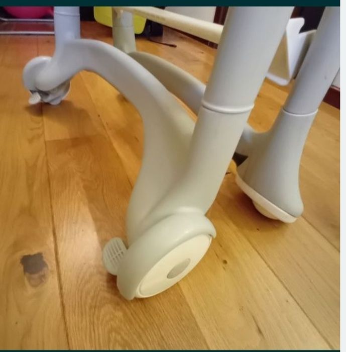 Scaun de masa Cam Campione.