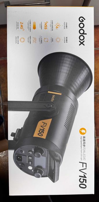 PACHET Godox FV150 Hibrid Lampa LED 150W cu Functie de Blit HSS + Godox X2T-N Declansator TTL Wireless pentru Nikon