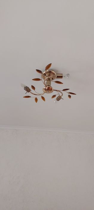 Продам красивые люстры