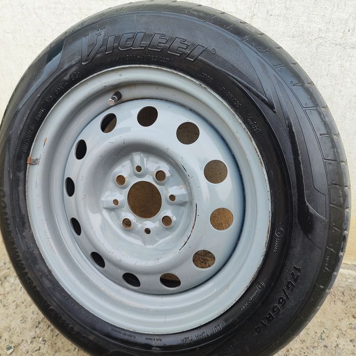 Покрышка с диском r14