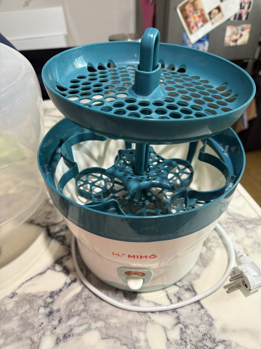 Sterilizator biberoane Mamimo si uscator Beaba