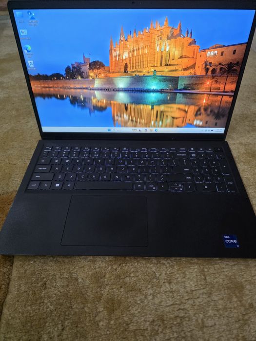 Laptop 15.6" Dell Vostro 3520 i7-1255U 24GB Ram 1T SSD
