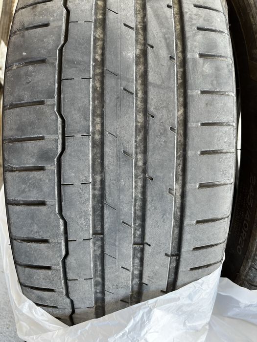 Летни гуми Hапкоок 245/40R20