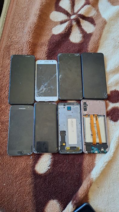 Vand telefoane samsung