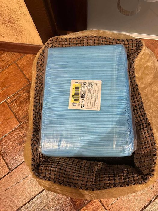 Легло за кучета на FURTIME - 63 x 53 x 20 cm. + Подаръци