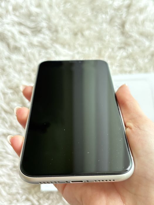 iPhone 11 - неразличим от нов
