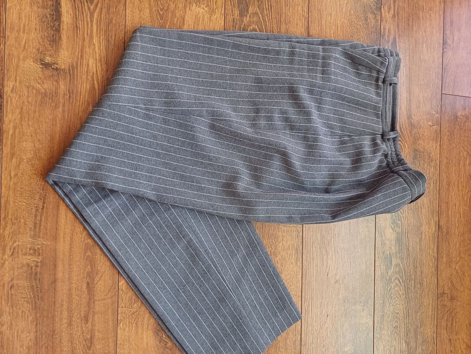 Спортно-елегантен костюм на ,,Вени стил"