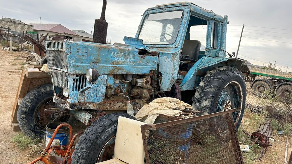 Трактор сатылады.