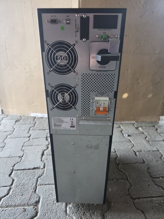 UPS model dsp evo 6KVA.