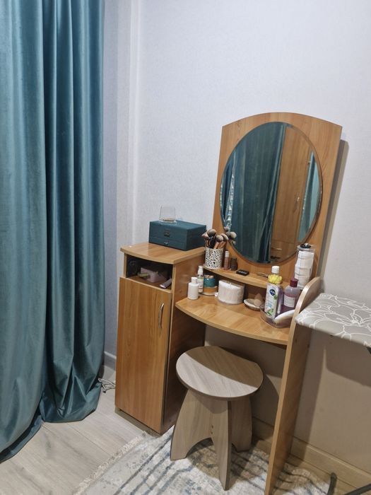 Продам спальный гарнитур