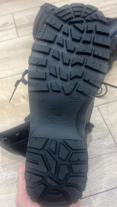 Продам берцы НОВЫЕ