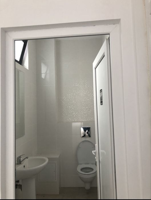 Inchiriez spatiu comercial