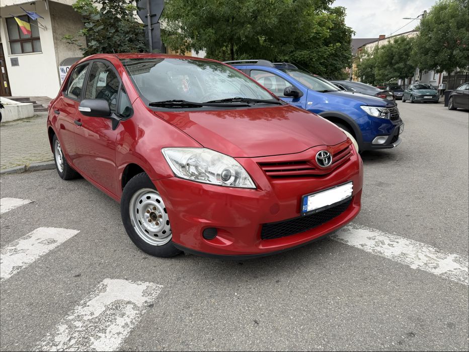 TOYOTA Auris 2011 — imagine 2