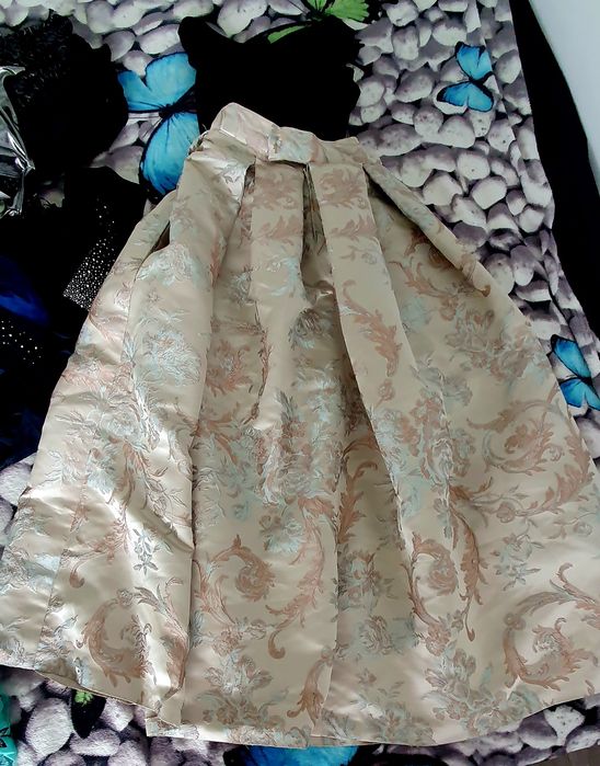 Lot rochii si bluze elegante (27 buc), marimea S