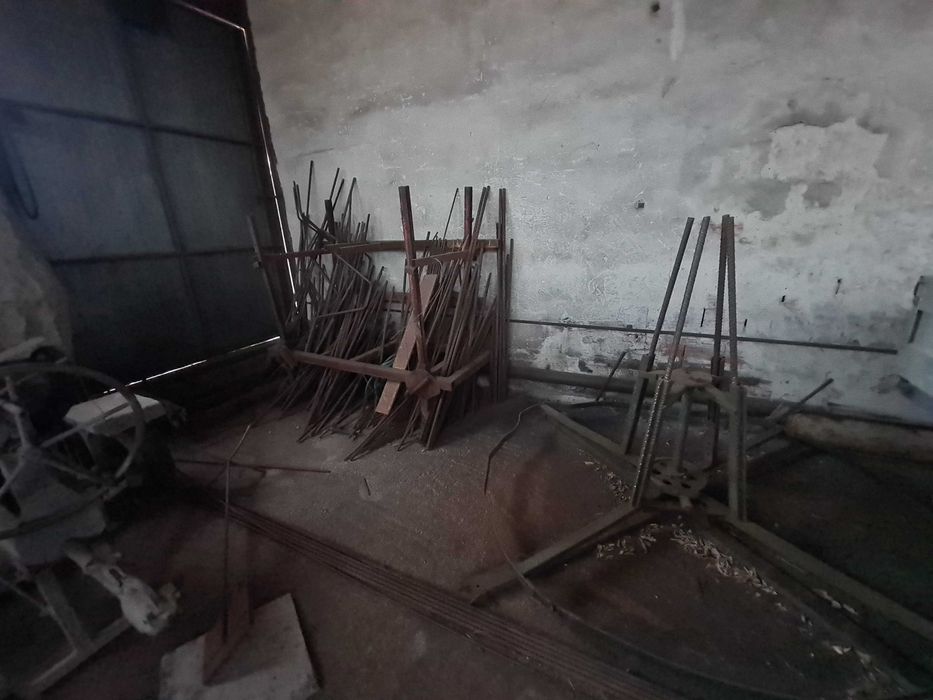 Арматурен двор и железарски цех.