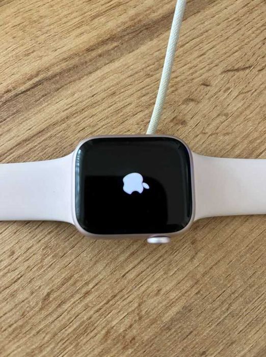 Apple Watch Series 9, 41 мм, Cellular версия
