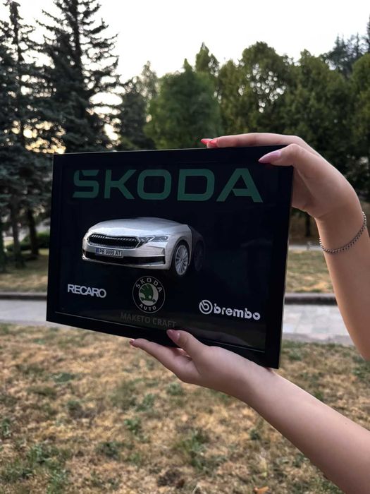 3D Макет на Вашата Кола в Декоративна Рамка – Уникален Персонализиран