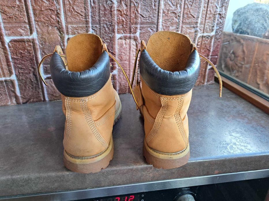 дамски зимни обувки,боти,кубинки,ном38,Timberland