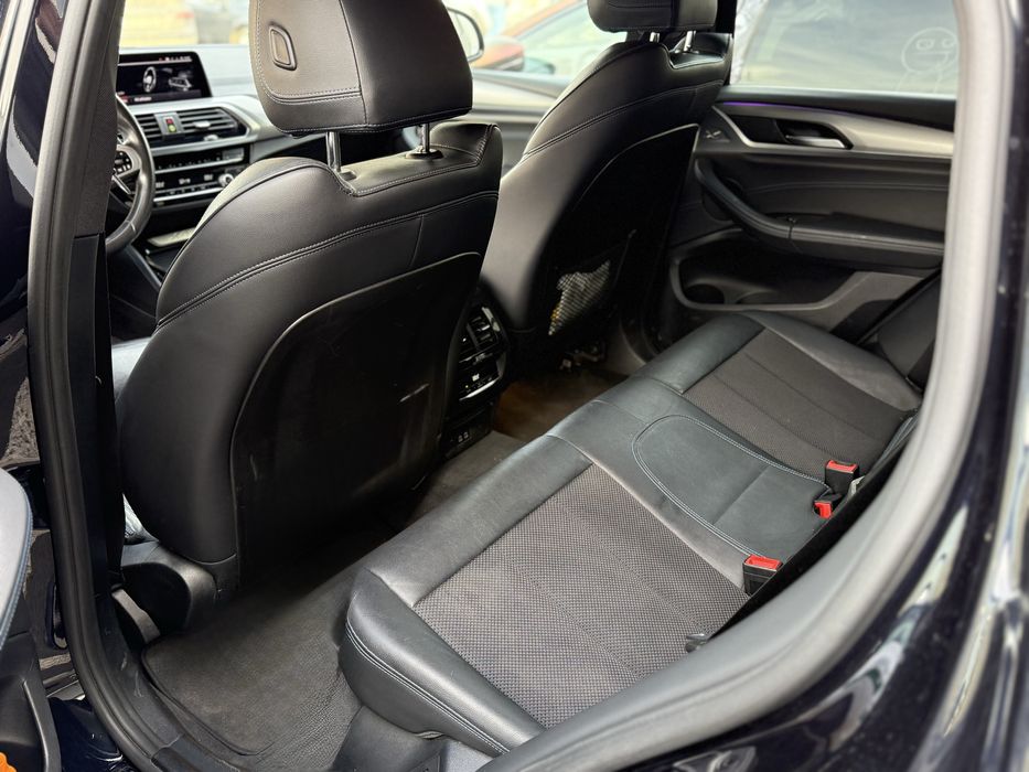 BMW X4 xDrive20d M paket interior/exterior Unic proprietar in Romania