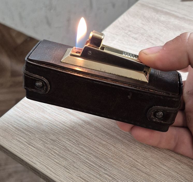 Bricheta vintage 1950