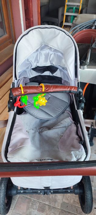 Cărucior  3 in 1