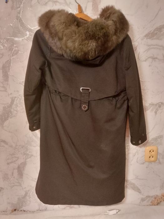 Продам зимнюю парку полулюкс