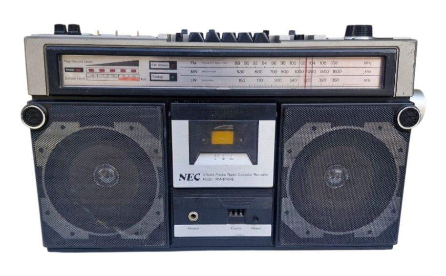 Радиокасетофон NEC RM-1010RE