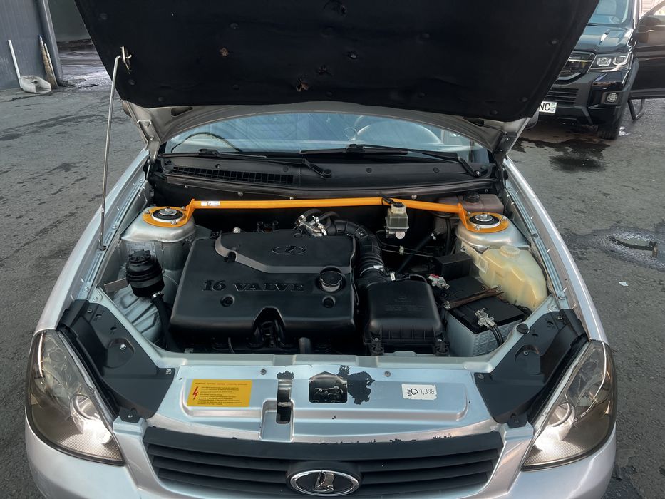 Лада приора продам