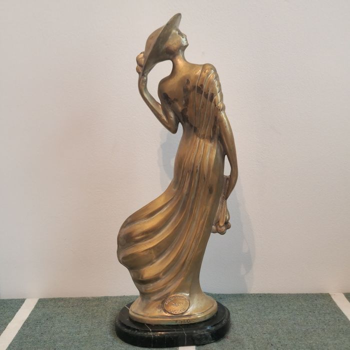 Statuetă mare Art Deco bronz – 40 cm – semnată MYLO – bază marmură