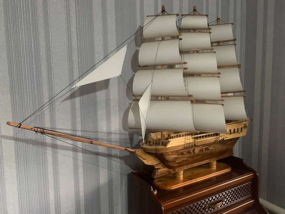 Корабль сувенир качественный