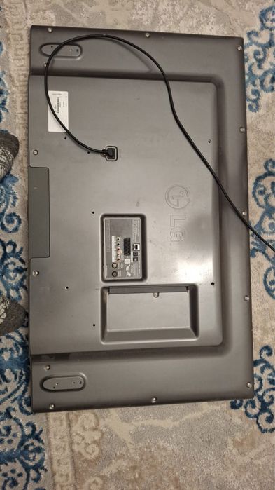 Продам телевизор lg