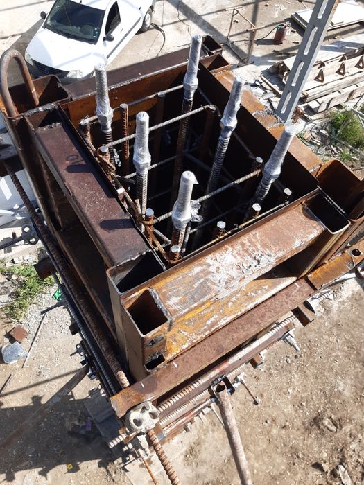 Метален кофраж за бетонни колони