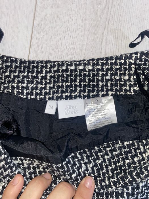 Fustite de lana, toamna/iarna , stare foarte buna